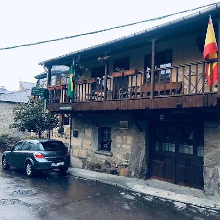 Willa Spacious House In Molinaseca With Mountain View Zewnętrze zdjęcie